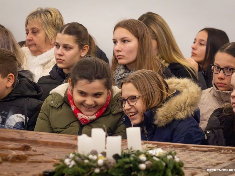 Adventi dallamok töltötték be a szerencsi református templomot december 17-én, ahol meghitt hangulat