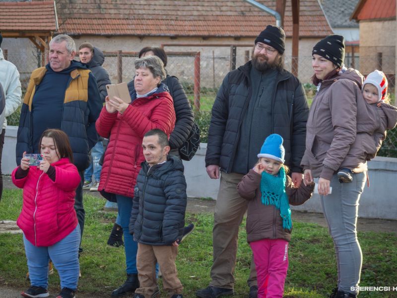 Az adventi időszak meghitt hangulata Ondot is betöltötte december 21-én, amikor a Szerencsi Művelődé