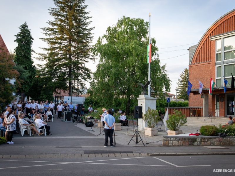 Az Országgyűlés 2010-ben a nemzeti összetartozás napjává nyilvánította az első világháborút lezáró t