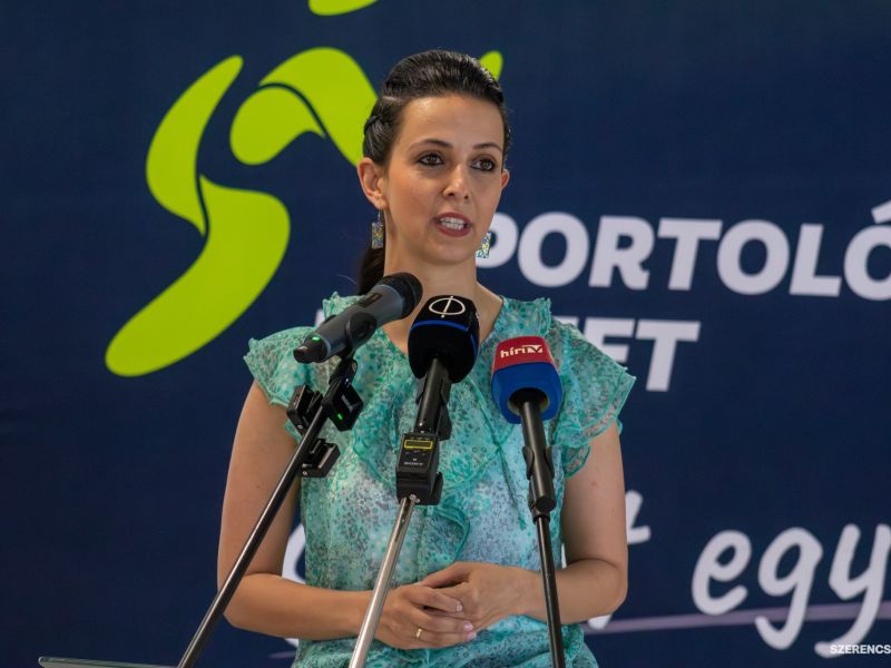 A nyitás alkalmából a helyi lakosokat számos kedvezménnyel várják. A megnyitón bejelentették, hogy a