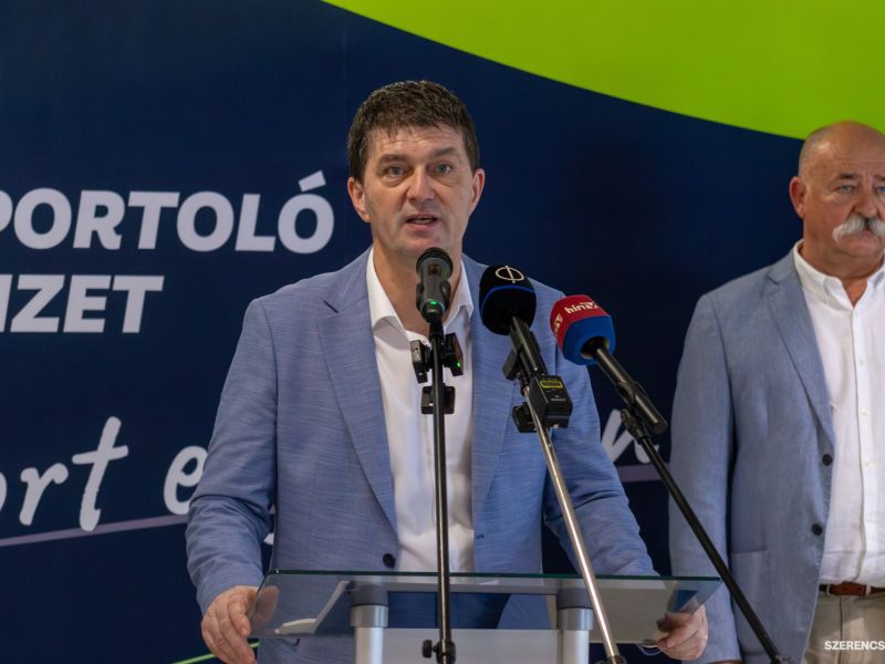 A nyitás alkalmából a helyi lakosokat számos kedvezménnyel várják. A megnyitón bejelentették, hogy a