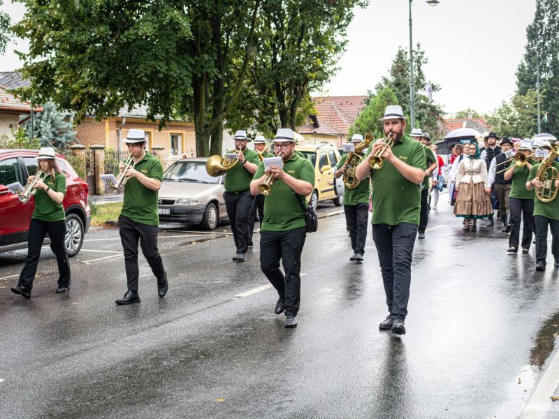 Hat hosszú év után, augusztus 22-én ismét ünneplő tömegtől volt hangos a szerencsi Rákóczi út. Vissz