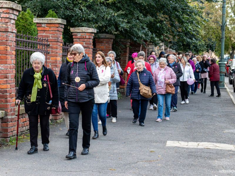 Október a mellrák elleni küzdelem hónapja, amikor a megelőzés fontosságára és a szolidaritásra hívjá