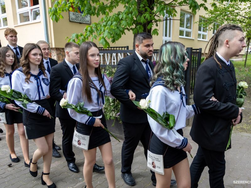 A Bocskai István Katolikus Gimnázium, Technikum és Óvoda főépületében május 1-jén tartották meg az i